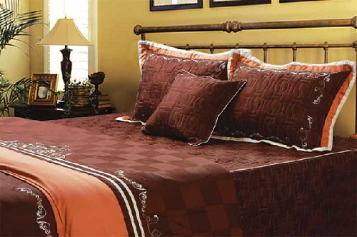 Gam màu cho người lớn tuổi thường là những màu trung tính, họa tiết nhẹ nhàng